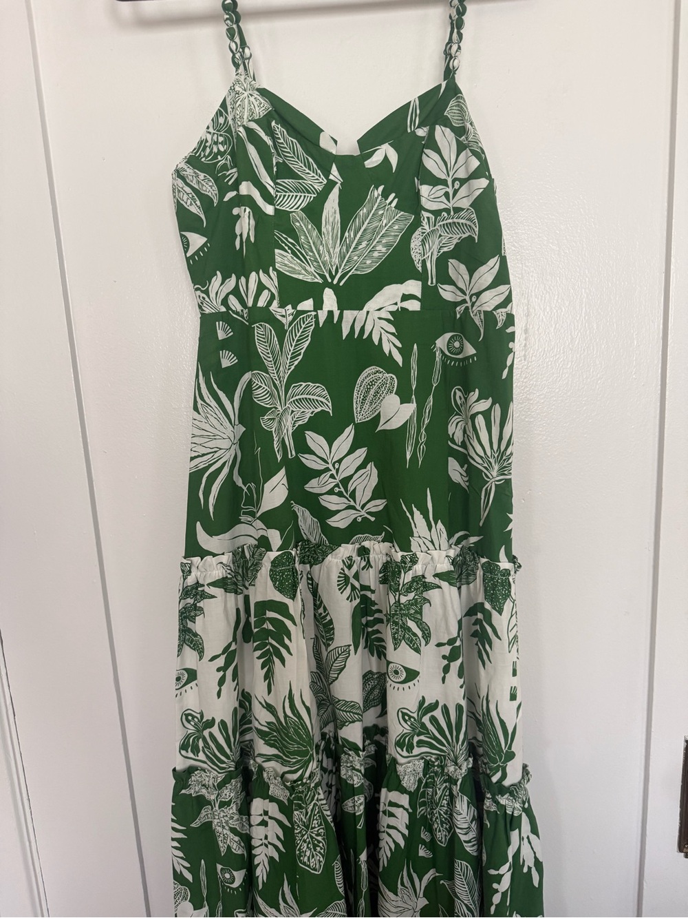 FARM Rio Green and White Botanical Tiered Maxi Dress Size M, NWT